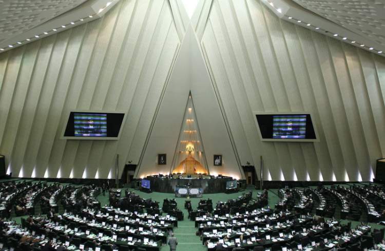 160 Iran MPs call for FM to stay in cabinet